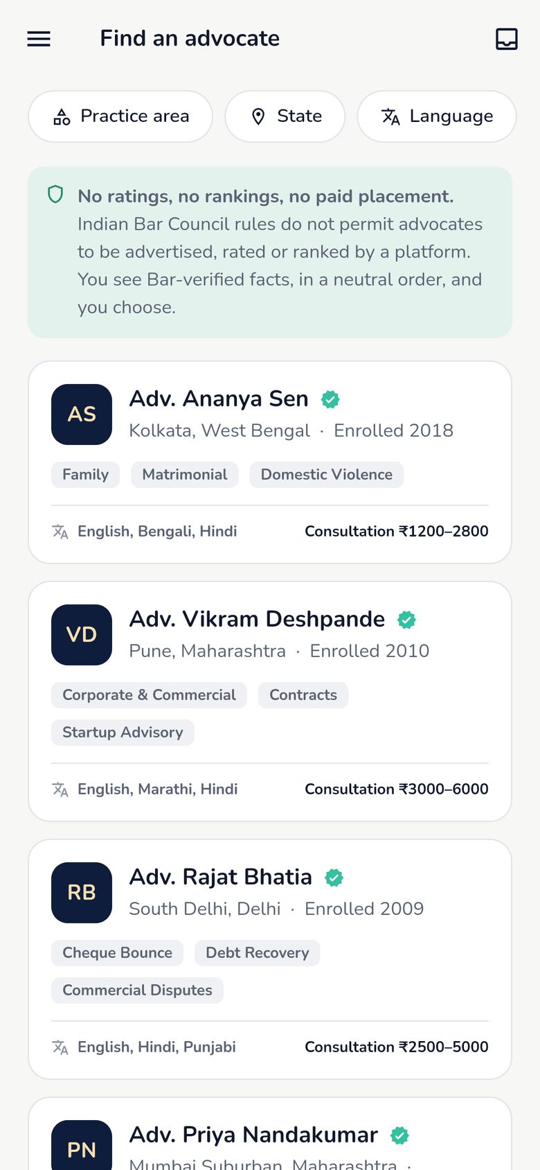 The advocate directory, headed by a notice reading “No ratings, no rankings, no paid placement”, listing advocates with their State, year of enrolment, practice areas, languages and published consultation fee band.